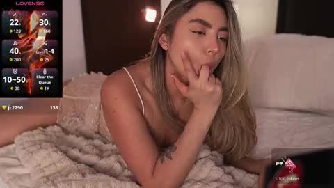 Sophie War online show from September 9, 3:00 pm