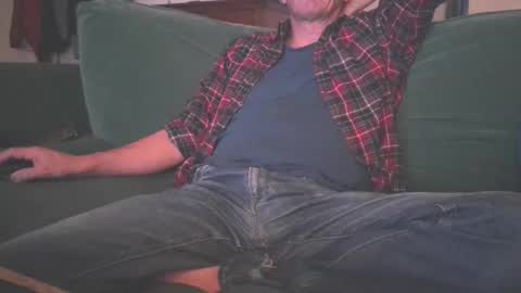 Snapshot of happymark31 chatting on October 26, 10:04 pm mark online show from October 26, 10:04 pm