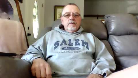 happynudist7373 online show from June 2, 1:46 pm