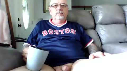 happynudist7373 online show from June 5, 2:34 pm