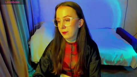 Stephanie online show from June 13, 9:35 pm