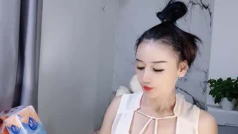 Snapshot of happysweety1688 chatting on September 30, 4:06 am happysweety1688 online show from September 30, 4:06 am