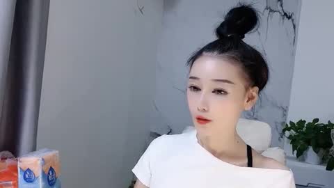 Snapshot of happysweety1688 chatting on October 4, 7:17 am happysweety1688 online show from October 4, 7:17 am