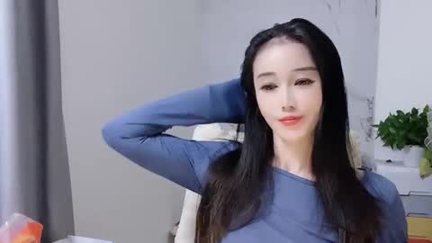 Snapshot of happysweety1688 chatting on October 30, 3:24 pm happysweety1688 online show from October 30, 3:24 pm