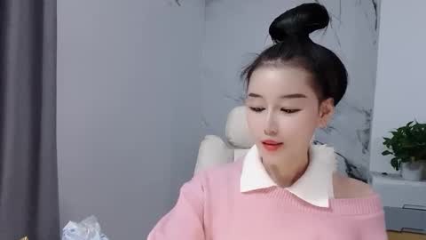 Snapshot of happysweety1688 chatting on December 14, 5:18 pm happysweety1688 online show from December 14, 5:18 pm