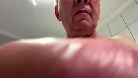 Snapshot of harald1234 chatting on October 5, 7:28 am harald1234 online show from October 5, 7:28 am