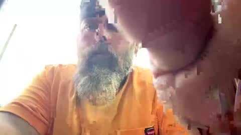 Snapshot of hard4u69091983 chatting on February 13, 9:38 pm Hard4u69 online show from February 13, 9:38 pm