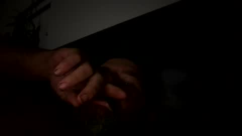 Snapshot of hard4u69091983 chatting on May 5, 5:04 am Hard4u69 online show from May 5, 5:04 am