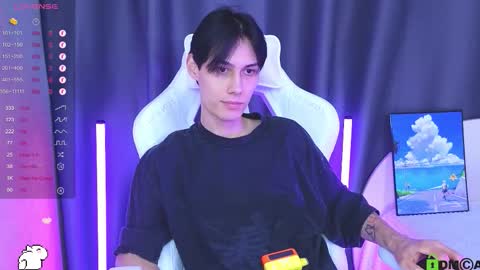 Mark online show from October 29, 10:44 pm