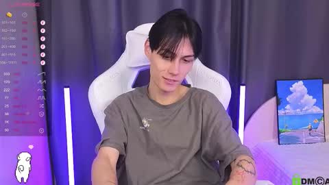 Mark online show from November 2, 9:39 pm