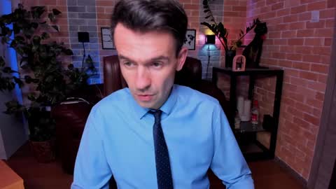 Steve online show from December 1, 4:29 pm
