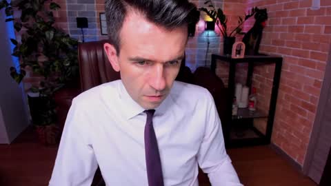 Steve online show from December 6, 12:27 pm