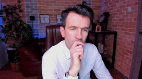 Steve online show from December 18, 2:17 pm