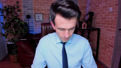 Steve online show from December 19, 2:13 pm