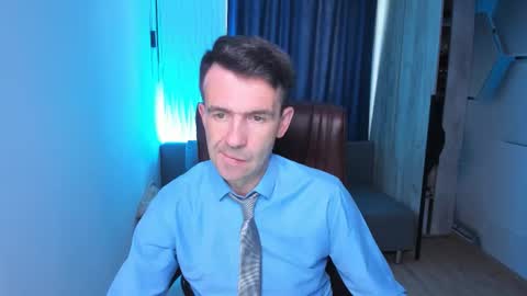 Steve online show from October 9, 10:57 am