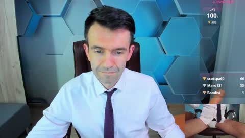 Snapshot of hard_and_juici chatting on March 29, 3:23 pm Steve online show from March 29, 3:23 pm