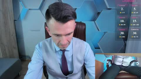 Snapshot of hard_and_juici chatting on April 9, 1:05 pm Steve online show from April 9, 1:05 pm