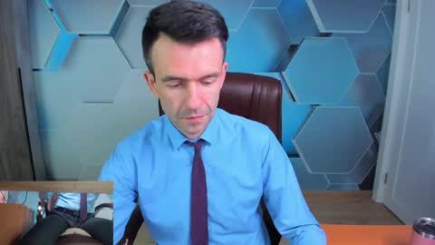Snapshot of hard_and_juici chatting on April 25, 1:41 pm Steve online show from April 25, 1:41 pm