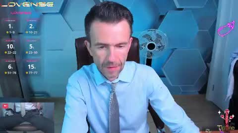 Snapshot of hard_and_juici chatting on July 11, 3:53 am Steve online show from July 11, 3:53 am
