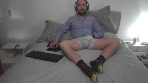 Snapshot of hard_cock_dude chatting on February 7, 2:59 am Hard cock dude online show from February 7, 2:59 am