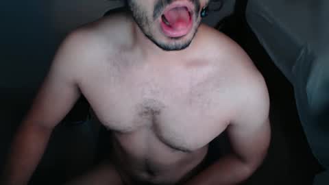 Snapshot of hardandhornyandbrown chatting on January 9, 8:03 am H online show from January 9, 8:03 am