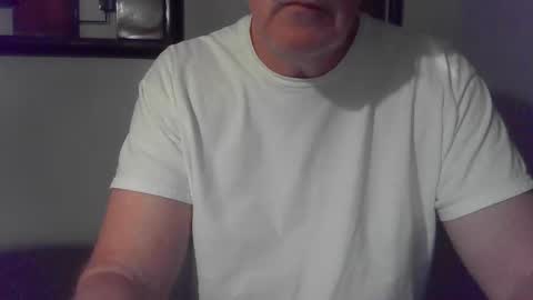 hardchicagoforzya online show from October 18, 5:43 am