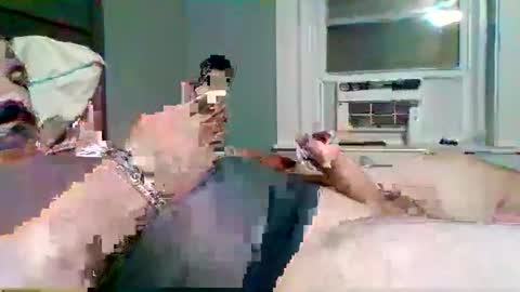 Snapshot of hardcockoncam22 chatting on October 30, 2:13 am cervixpainter25 online show from October 30, 2:13 am