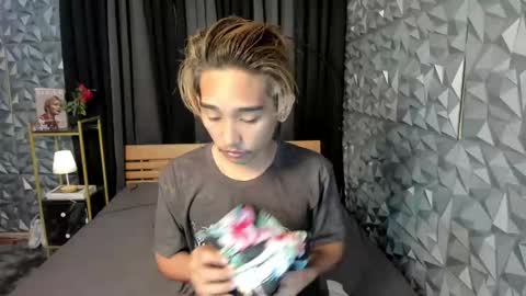 prance online show from March 8, 5:17 am