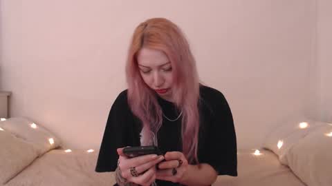 Snapshot of hardcore_x chatting on March 21, 9:40 pm Emily online show from March 21, 9:40 pm