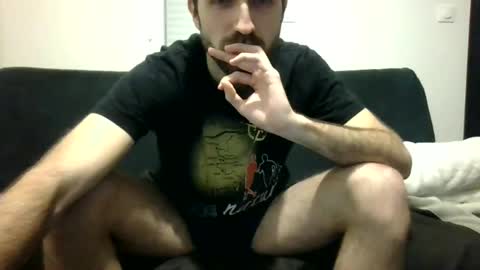 Snapshot of hardmika chatting on February 9, 10:21 pm Mika online show from February 9, 10:21 pm