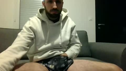 Snapshot of hardmika chatting on February 17, 11:53 pm Mika online show from February 17, 11:53 pm