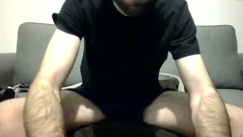 Snapshot of hardmika chatting on March 4, 11:43 pm Mika online show from March 4, 11:43 pm