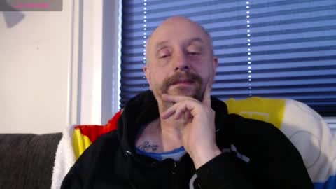 MrLazy online show from December 31, 12:36 pm