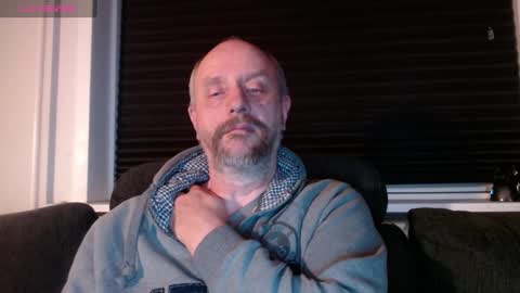 MrLazy online show from March 2, 6:40 pm