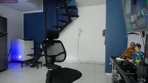 Andres Dean online show from February 9, 8:02 pm