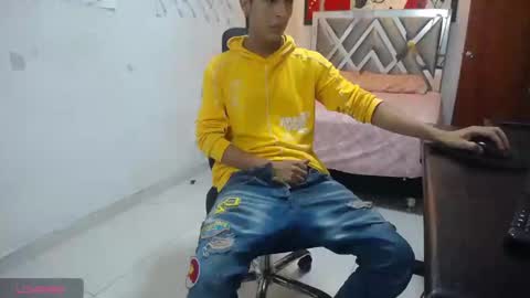 Andres Dean online show from June 8, 1:39 am