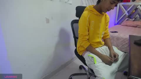 Andres Dean online show from June 9, 8:42 pm