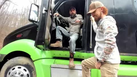 Snapshot of hardworkertn chatting on February 25, 5:22 pm hardworkertn online show from February 25, 5:22 pm