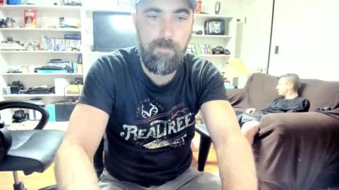 Snapshot of hardworkertn chatting on February 27, 5:46 pm hardworkertn online show from February 27, 5:46 pm