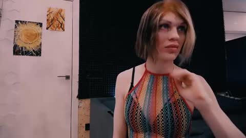 Miss Hardy online show from March 27, 3:45 am