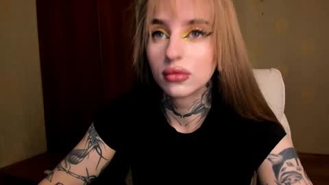 Snapshot of harley_kimm chatting on February 28, 4:46 am Julia online show from February 28, 4:46 am