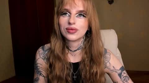 Snapshot of harley_kimm chatting on March 1, 5:20 am Julia online show from March 1, 5:20 am