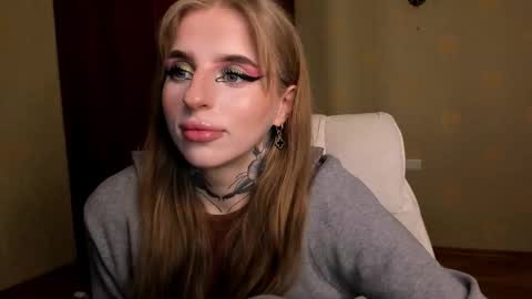 Snapshot of harley_kimm chatting on March 2, 5:08 am Julia online show from March 2, 5:08 am