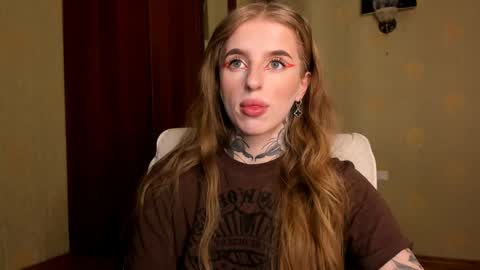 Snapshot of harley_kimm chatting on March 6, 5:04 am Julia online show from March 6, 5:04 am