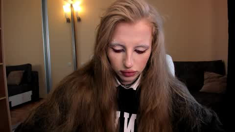 Snapshot of harley_kimm chatting on March 29, 5:07 am Julia online show from March 29, 5:07 am