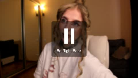 Snapshot of harley_kimm chatting on May 6, 5:14 am Julia online show from May 6, 5:14 am