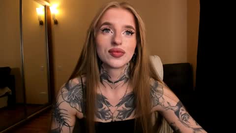 Snapshot of harley_kimm chatting on May 29, 5:05 am Julia online show from May 29, 5:05 am