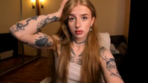 Snapshot of harley_kimm chatting on June 8, 5:19 am Julia online show from June 8, 5:19 am