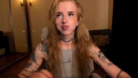 Snapshot of harley_kimm chatting on July 13, 5:54 am Julia online show from July 13, 5:54 am