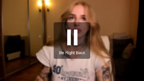 Snapshot of harley_kimm chatting on July 28, 5:25 am Julia online show from July 28, 5:25 am